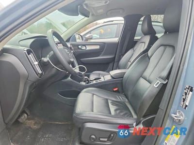 Zdjęcie 7 z 13 samochodu: 2022 VOLVO XC40 T5 MOMENTUM VIN:YV4162UK4N2788199 - miniatura