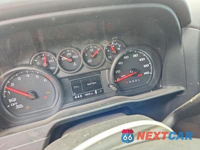 Zdjęcie 9 z 11 samochodu: 2024 GMC SIERRA K1500 VIN:1GTUUAED6RZ213650 - miniatura