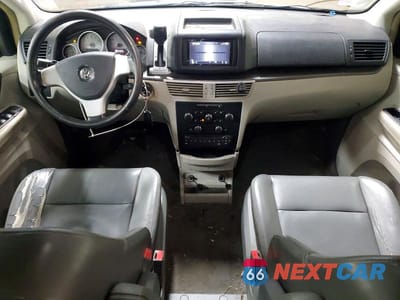 Zdjęcie 8 z 11 samochodu: 2010 VOLKSWAGEN ROUTAN SE VIN:2V4RW3D16AR245893 - miniatura