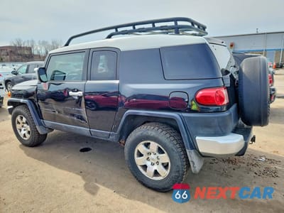 Drugie zdjęcie samochodu z przodu: 2007 TOYOTA FJ CRUISER VIN:JTEBU11F370032100 - miniatura
