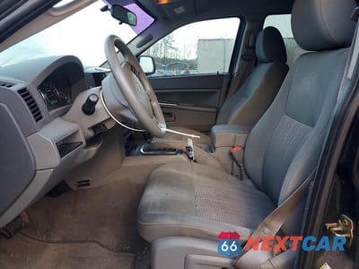 Zdjęcie 7 z 13 samochodu: 2007 JEEP GRAND CHEROKEE LAREDO VIN:1J8GS48K77C624109 - miniatura