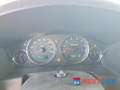 Zdjęcie 9 z 13 samochodu: 2007 JEEP COMMANDER VIN:1J8HH48K47C520955 - miniatura