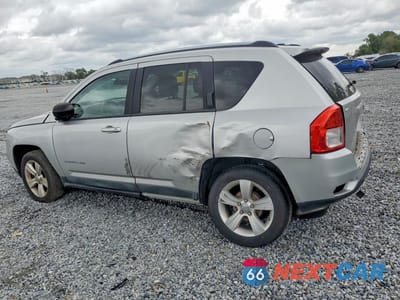 Drugie zdjęcie samochodu z przodu: 2011 JEEP COMPASS SPORT VIN:1J4NT1FAXBD138864 - miniatura