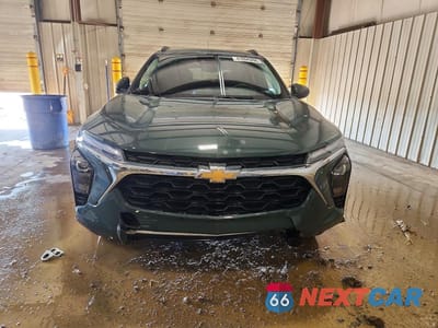 Piąte zdjęcie samochodu w środku: 2025 CHEVROLET TRAX 1LT VIN:KL77LHEP2SC188142 - miniatura