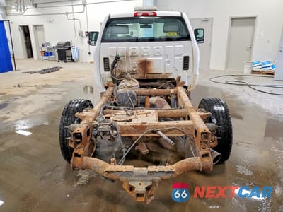 Zdjęcie 6 z 12 samochodu: 2015 GMC SIERRA K3500 VIN:1GT321C87FZ518304 - miniatura