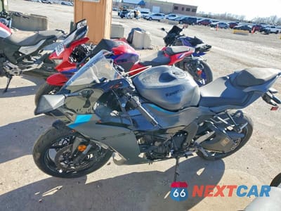 Trzecie zdjęcie samochodu z tyłu: 2025 KAWASAKI ZX636 K VIN:JKBZXJJ11SA028540 - miniatura