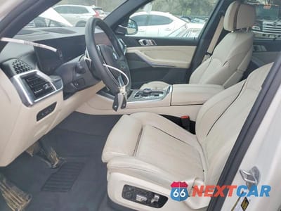 Zdjęcie 7 z 14 samochodu: 2025 BMW X5 XDRIVE40I VIN:5UX23EU04S9W23738 - miniatura
