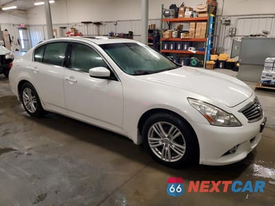 Czwarte zdjęcie samochodu z boku: 2011 INFINITI G25 SEDAN X VIN:JN1DV6AR2BM451027 - miniatura