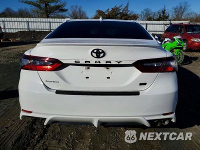 Zdjęcie 6 z 11 samochodu: 2022 TOYOTA CAMRY SE VIN:4T1G11AK3NU055779 - miniatura