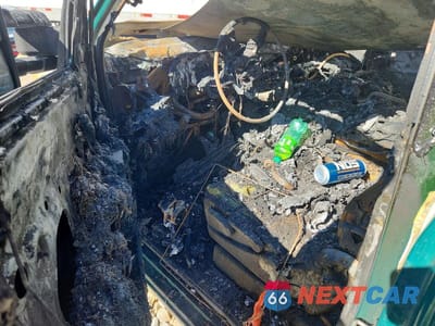 Zdjęcie 8 z 11 samochodu: 2018 CHEVROLET SILVERADO DUMP TRUCK VIN:1GB3KYCY4JF182022 - miniatura