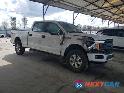 Czwarte zdjęcie samochodu z boku: 2018 FORD F150 SUPERCREW VIN:1FTFW1E59JFE01404 - miniatura