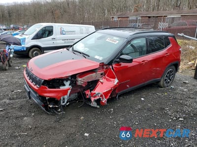 2025 JEEP COMPASS TRAILHAWK 3C4NJDDNXST621879 - główne zdjęcie licytacji z USA - miniatura