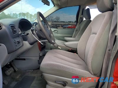 Zdjęcie 7 z 12 samochodu: 2007 CHRYSLER TOWN & COUNTRY LX VIN:1A4GJ45R47B118037 - miniatura