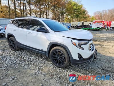 Czwarte zdjęcie samochodu z boku: 2021 GMC TERRAIN SLT VIN:3GKALPEV9ML321038 - miniatura