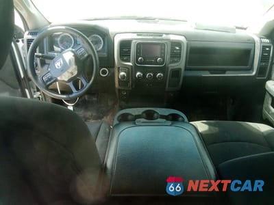 Zdjęcie 8 z 12 samochodu: 2023 RAM 1500 CLASSIC TRADESMAN VIN:3C6JR6DT5PG663658 - miniatura