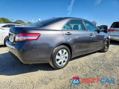 Trzecie zdjęcie samochodu z tyłu: 2011 TOYOTA CAMRY LE VIN:4T4BF3EK9BR181311 - miniatura