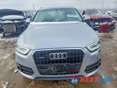 Piąte zdjęcie samochodu w środku: 2015 AUDI Q3 PREMIUM PLUS VIN:WA1EFCFS4FR006994 - miniatura