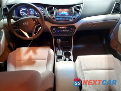 Zdjęcie 8 z 14 samochodu: 2017 HYUNDAI TUCSON SE VIN:KM8J3CA40HU585807 - miniatura