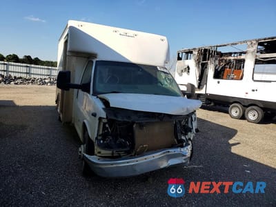 Czwarte zdjęcie samochodu z boku: 2021 CHEV EXPRESS G3500 VIN:1HA3GSC75MN000934 - miniatura