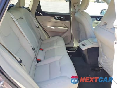 Zdjęcie 11 z 13 samochodu: 2025 VOLVO XC60 CORE VIN:YV4M12RJXS1133073 - miniatura