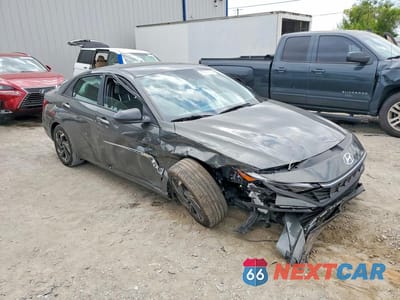 Czwarte zdjęcie samochodu z boku: 2025 HYUNDAI ELANTRA SEL SPORT VIN:KMHLM4DG3SU986146 - miniatura