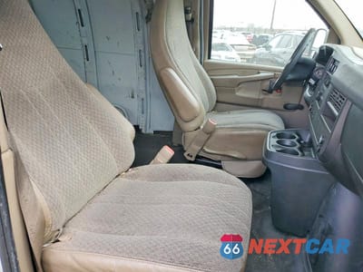 Zdjęcie 11 z 12 samochodu: 2013 CHEVROLET EXPRESS 2500 CARGO DELIVERY VAN VIN:1GCWGFCA7D1143024 - miniatura