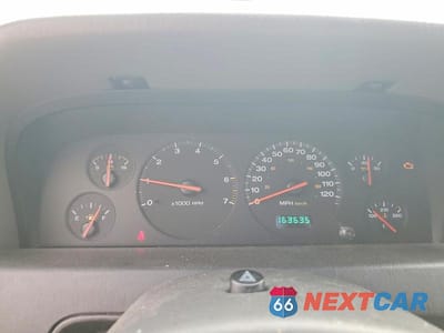Zdjęcie 9 z 13 samochodu: 2001 JEEP GRAND CHEROKEE LAREDO VIN:1J4GW48S31C540513 - miniatura
