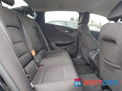 Zdjęcie 10 z 12 samochodu: 2021 CHEVROLET MALIBU RS VIN:1G1ZG5ST7MF052387 - miniatura