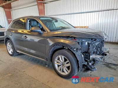 Czwarte zdjęcie samochodu z boku: 2024 AUDI Q5 PREMIUM 45 VIN:WA1GAAFY0R2002213 - miniatura