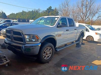 Drugie zdjęcie samochodu z przodu: 2018 RAM 2500 ST VIN:3C6UR5CL6JG258201 - miniatura