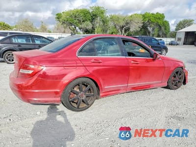 Trzecie zdjęcie samochodu z tyłu: 2013 MERCEDES-BENZ C 250 VIN:WDDGF4HB5DA797846 - miniatura