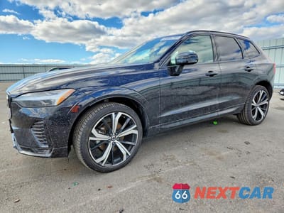 2025 VOLVO XC60 ULTRA YV4M12RM5S1051312 - główne zdjęcie licytacji z USA - miniatura