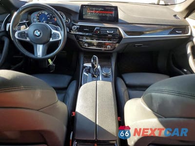 Zdjęcie 8 z 11 samochodu: 2019 BMW 530 I VIN:WBAJA5C59KWW47435 - miniatura