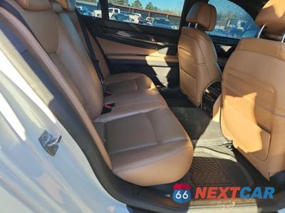 Zdjęcie 10 z 12 samochodu: 2015 BMW 750 LXI VIN:WBAYF8C56FD654099 - miniatura