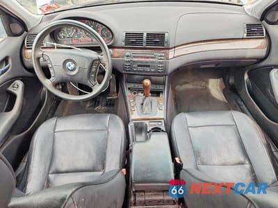Zdjęcie 8 z 11 samochodu: 2003 BMW 325 I VIN:WBAET37463NJ24642 - miniatura