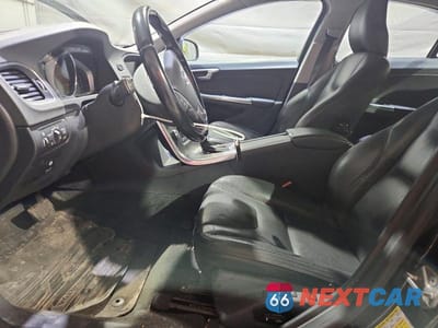 Zdjęcie 7 z 12 samochodu: 2014 VOLVO S60 T5 VIN:YV1612FS7E2275530 - miniatura