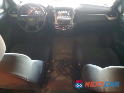 Zdjęcie 8 z 11 samochodu: 2019 CHEVROLET TAHOE SPECIAL SERVICE 4WD VIN:1GNSKFEC7KR128752 - miniatura