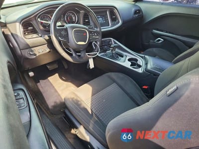Zdjęcie 8 z 12 samochodu: 2015 DODGE CHALLENGER SXT VIN:2C3CDZAG3FH905794 - miniatura