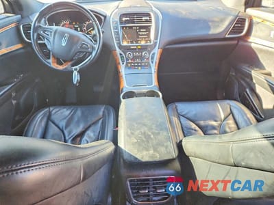 Zdjęcie 8 z 13 samochodu: 2018 LINCOLN MKX RESERVE VIN:2LMPJ8LR1JBL21470 - miniatura