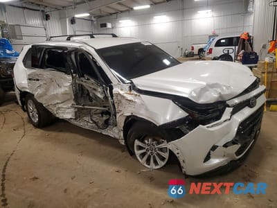 Czwarte zdjęcie samochodu z boku: 2024 TOYOTA GRAND HIGHLANDER HYBRID XLE VIN:5TDACAB57RS019889 - miniatura