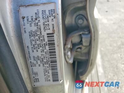 Zdjęcie 13 z 13 samochodu: 1999 TOYOTA 4RUNNER LIMITED VIN:JT3GN87R0X0110337 - miniatura