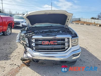 Piąte zdjęcie samochodu w środku: 2018 GMC SIERRA K1500 SLT VIN:3GTU2NEC2JG180929 - miniatura