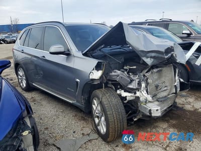 Czwarte zdjęcie samochodu z boku: 2016 BMW X5 XDRIVE35I VIN:5UXKR0C56G0S86547 - miniatura