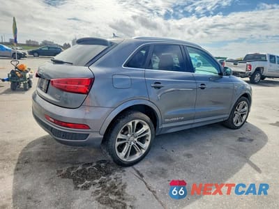 Trzecie zdjęcie samochodu z tyłu: 2017 AUDI Q3 PRESTIGE VIN:WA1GCCFSXHR011847 - miniatura