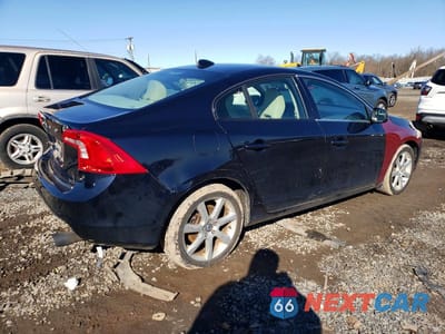 Trzecie zdjęcie samochodu z tyłu: 2016 VOLVO S60 PREMIER VIN:YV1612TK6G2397884 - miniatura
