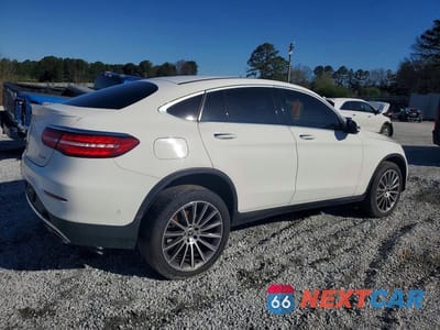 Trzecie zdjęcie samochodu z tyłu: 2019 MERCEDES-BENZ GLC COUPE 300 4MATIC VIN:WDC0J4KB3KF576145 - miniatura