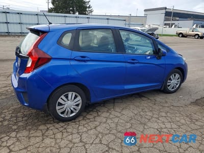 Trzecie zdjęcie samochodu z tyłu: 2017 HONDA FIT LX VIN:JHMGK5H55HS007434 - miniatura