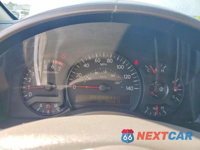 Zdjęcie 9 z 12 samochodu: 2004 NISSAN TITAN XE VIN:1N6AA07A74N500436 - miniatura