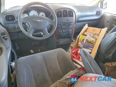 Zdjęcie 8 z 12 samochodu: 2005 CHRYSLER TOWN & COUNTRY VIN:1C4GP45R95B354524 - miniatura