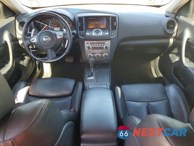 Zdjęcie 8 z 12 samochodu: 2010 NISSAN MAXIMA 3.5 S VIN:1N4AA5AP5AC830327 - miniatura
